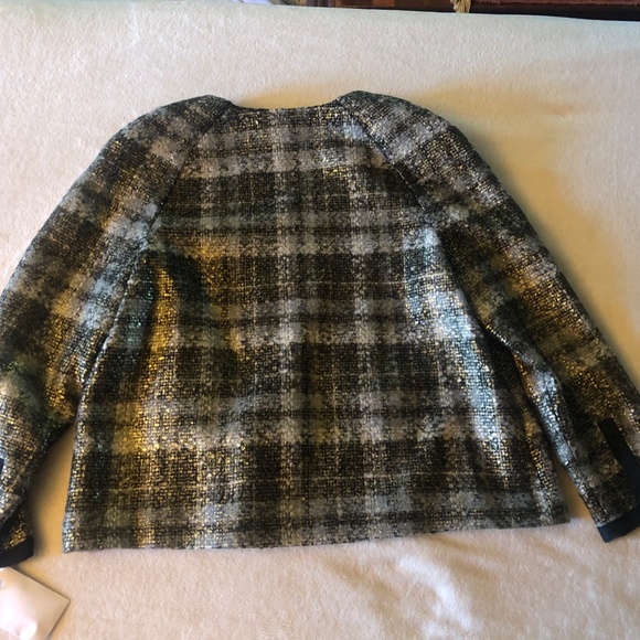 Jacket - Picture 3 of 6